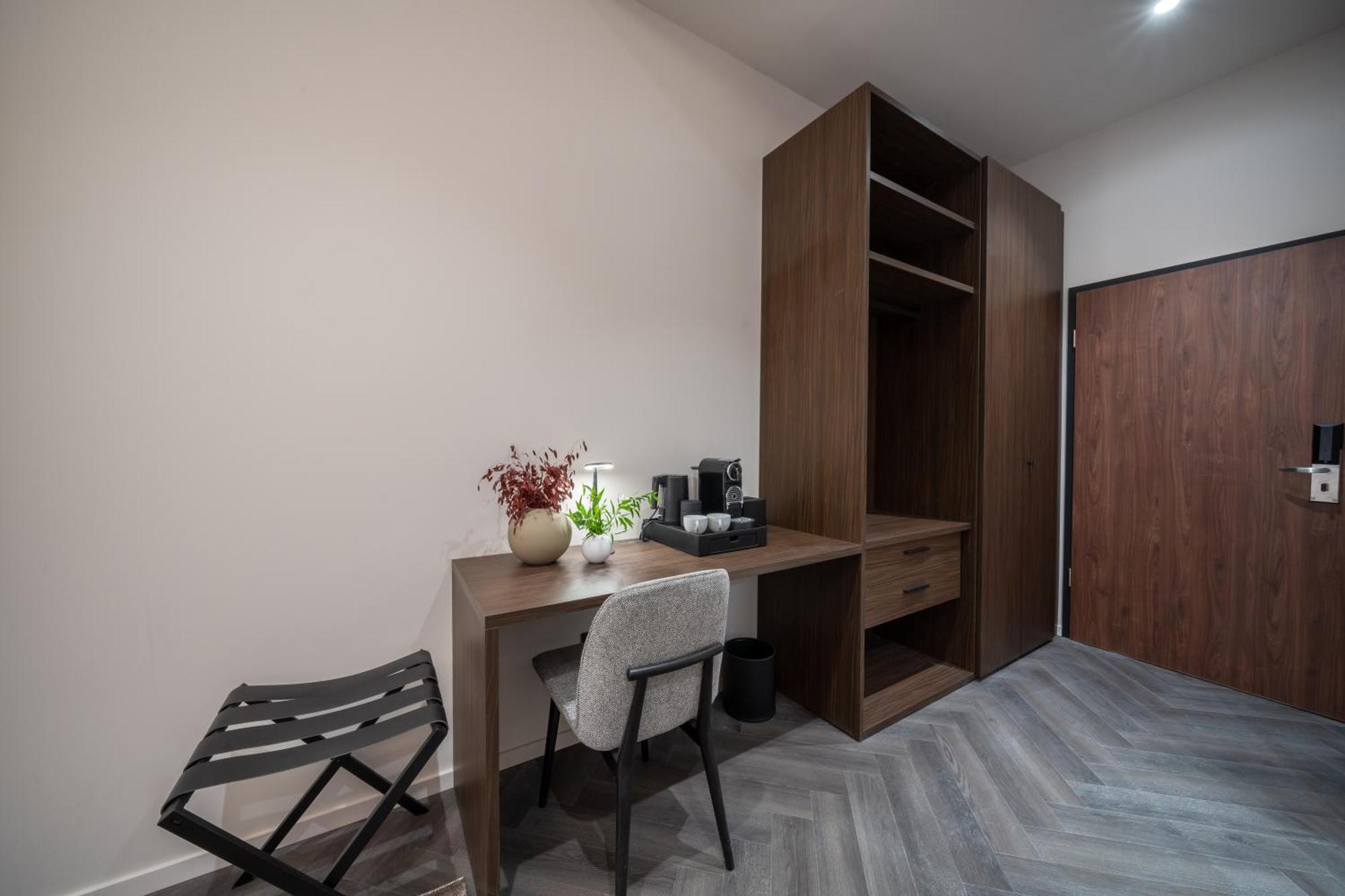 Damas Suites บูดาเปสต์ ภายนอก รูปภาพ
