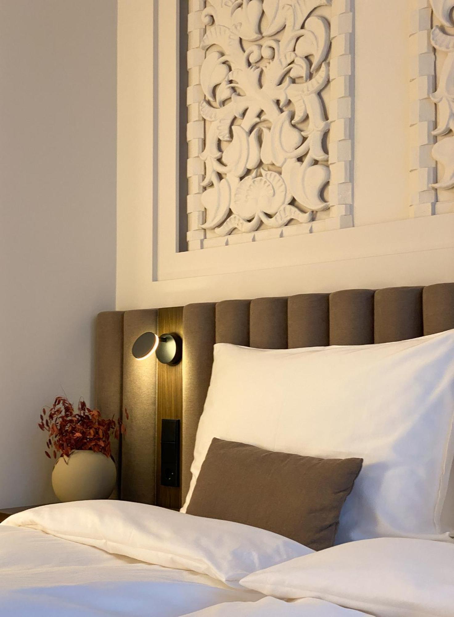Damas Suites บูดาเปสต์ ภายนอก รูปภาพ