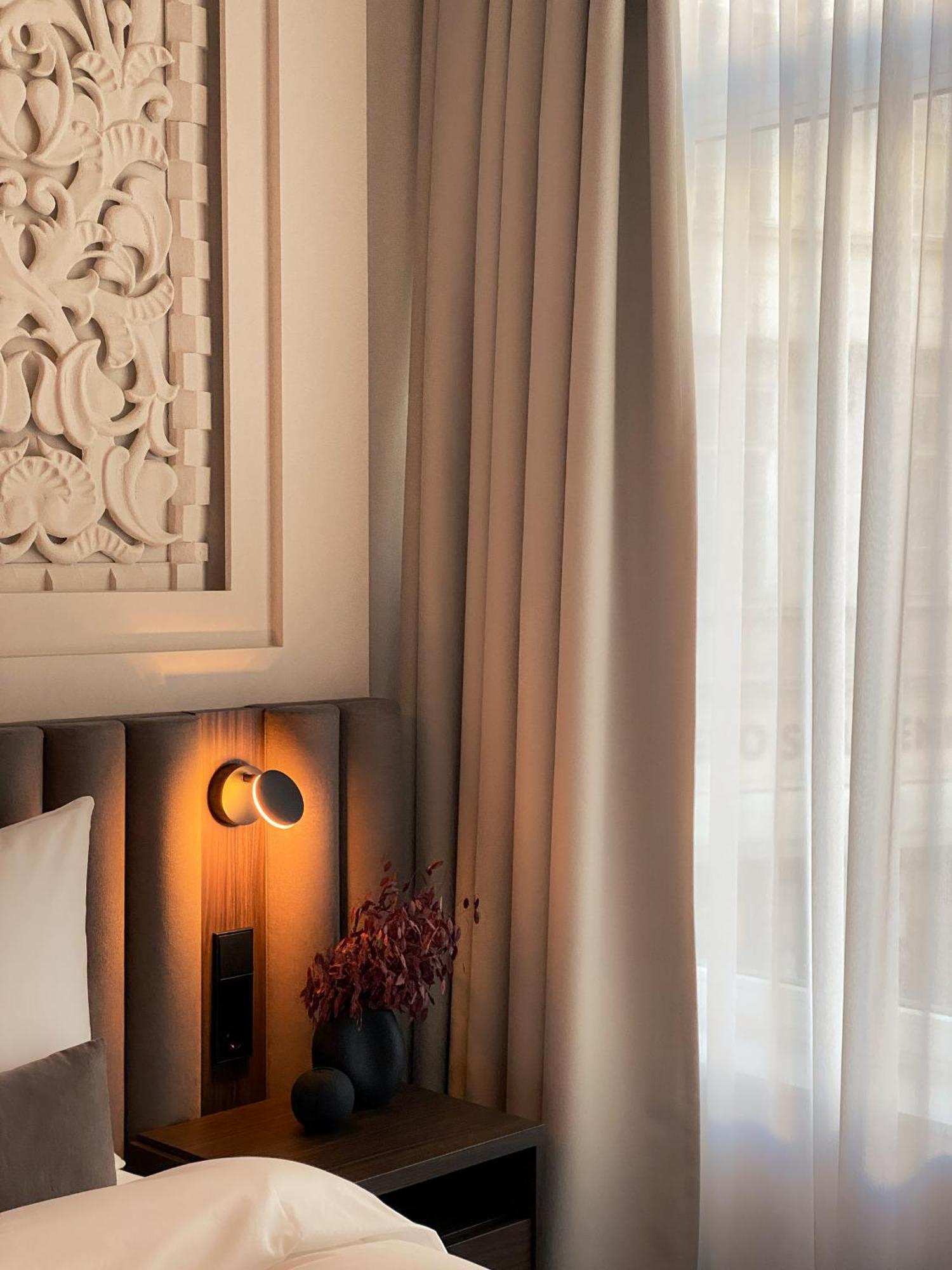 Damas Suites บูดาเปสต์ ภายนอก รูปภาพ